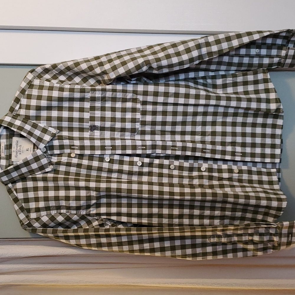 Abercrombie & Fitch mens dress shirt